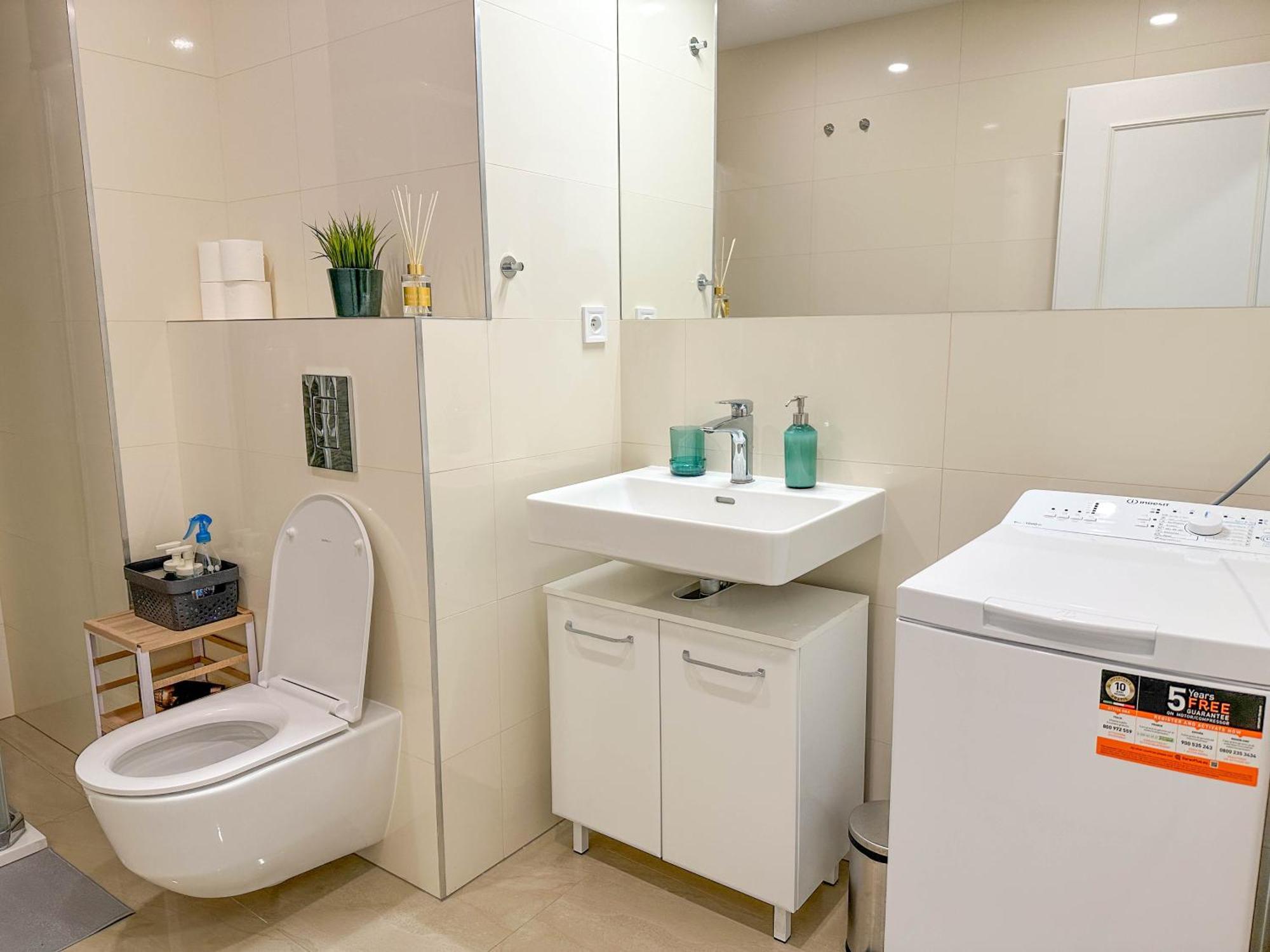 Cozy By Wenceslas Square And Main Train Station Apartment Prague